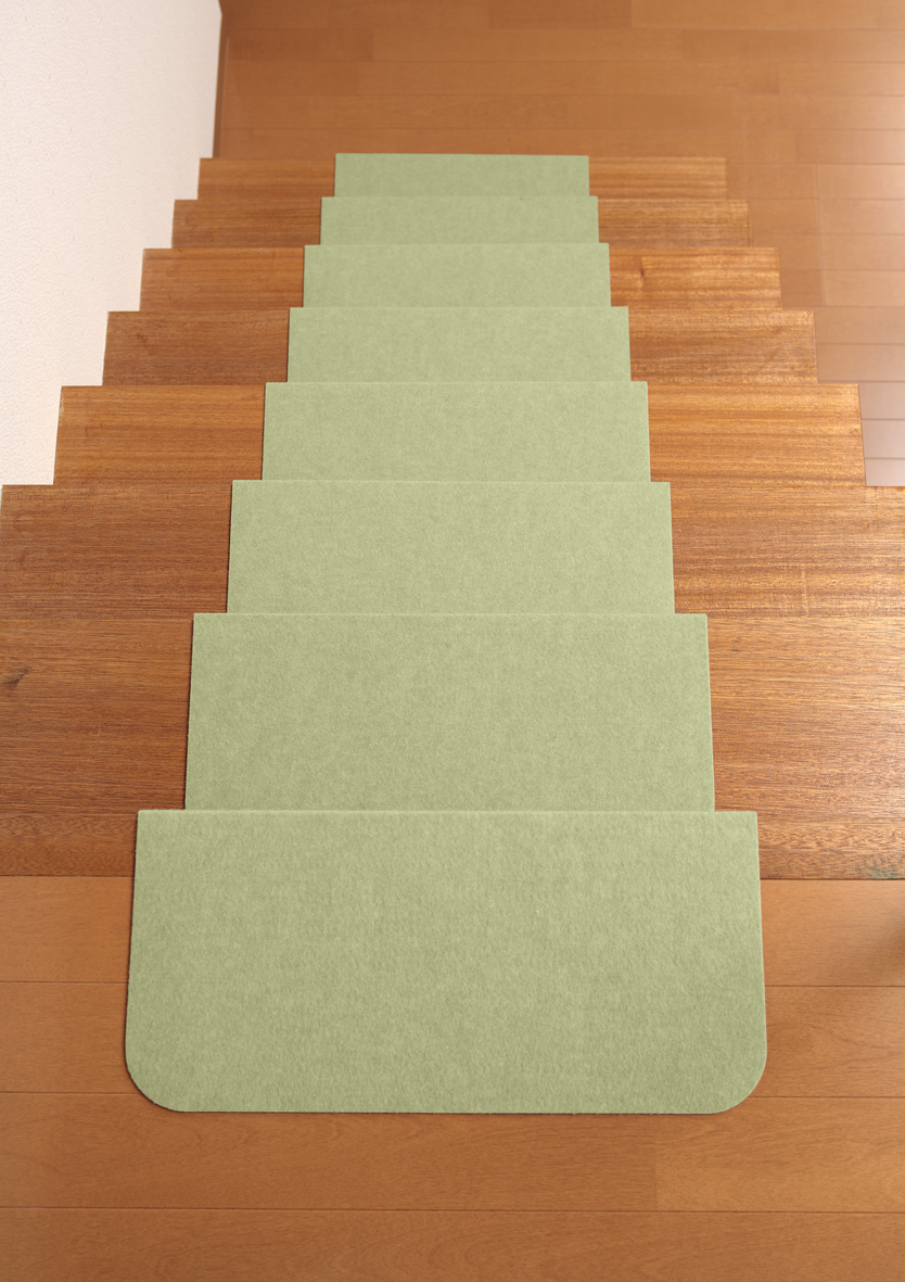 7-折り曲げ付階段マット